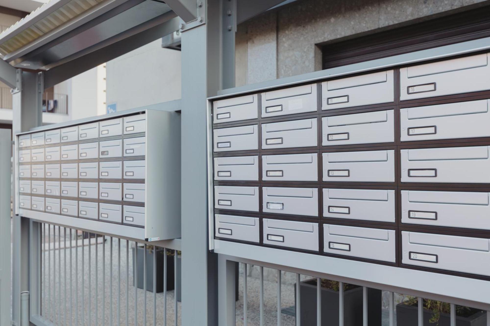 Gohost - Modern And Bright With Terrace And Balcony Apartment Mailand