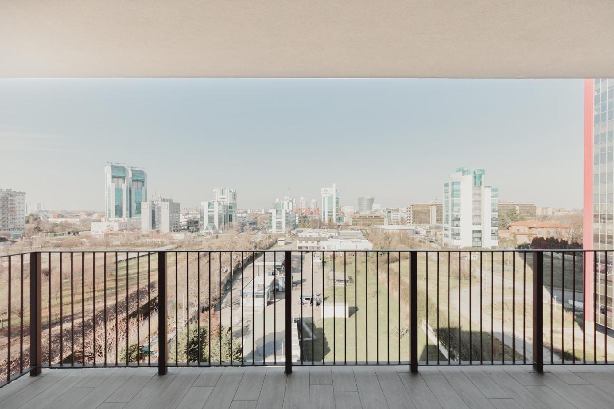 Gohost - Modern And Bright With Terrace And Balcony Mailand