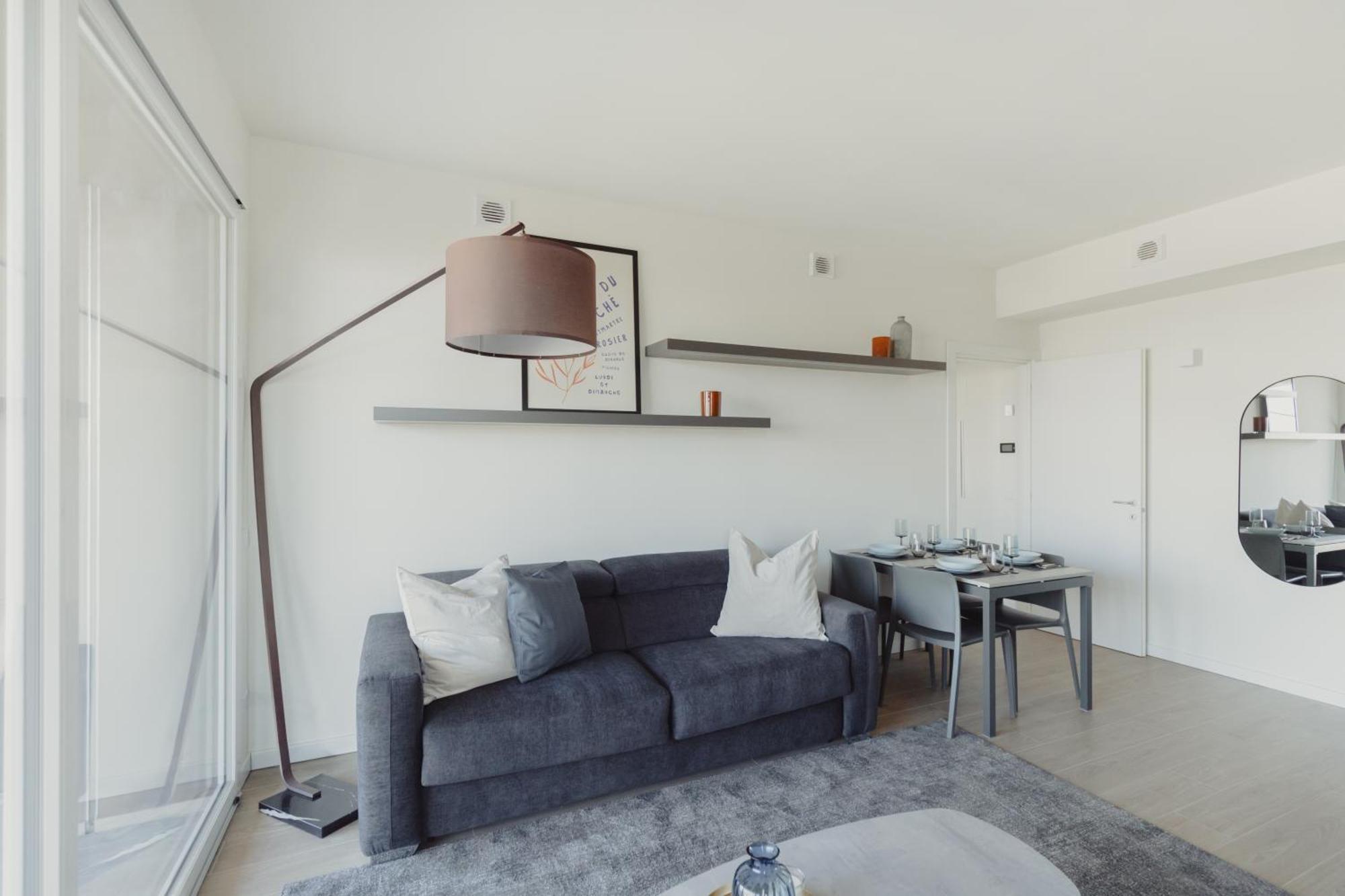Apartment Gohost - Modern And Bright With Terrace And Balcony Mailand