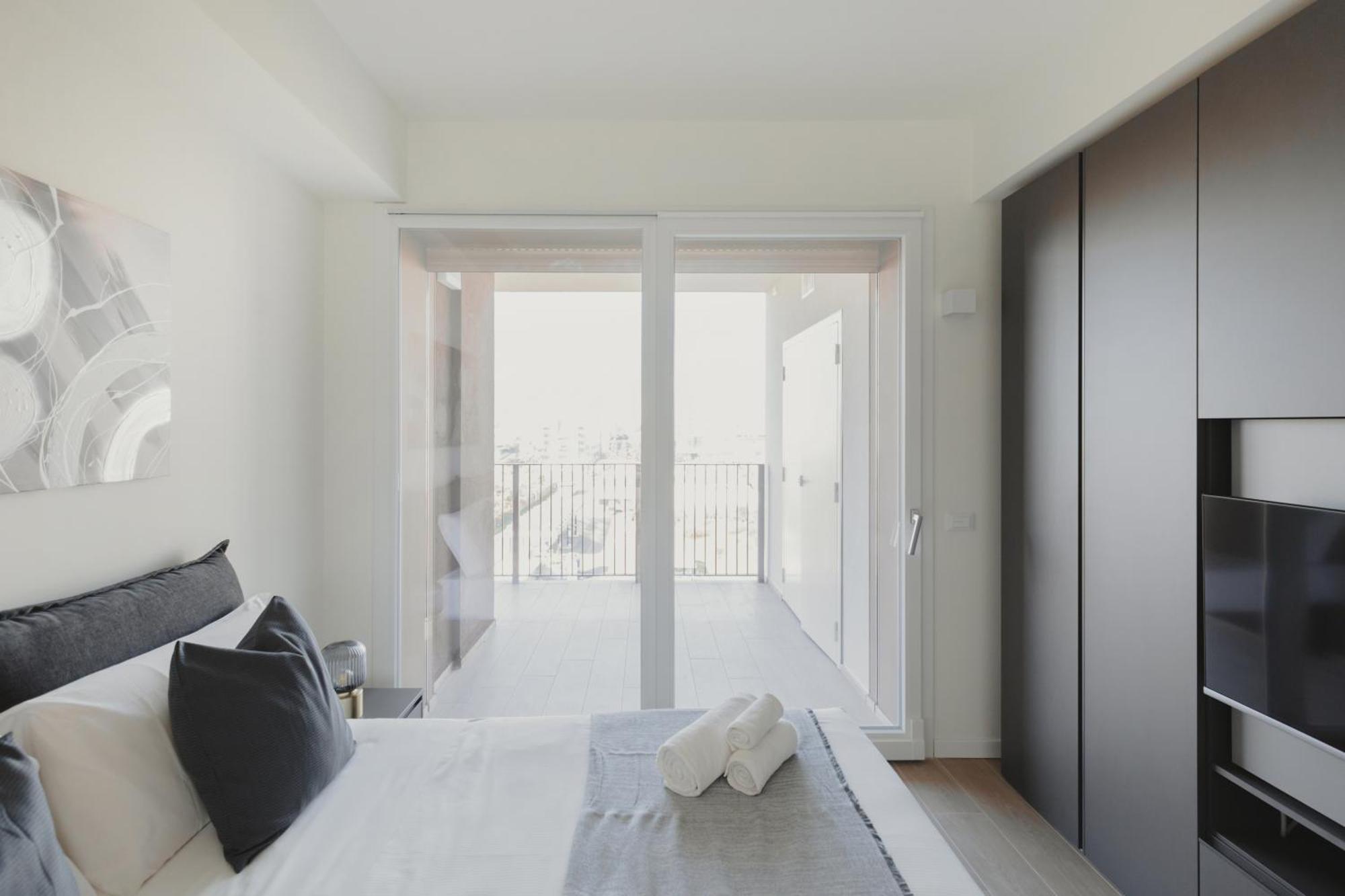 Apartment Gohost - Modern And Bright With Terrace And Balcony Mailand