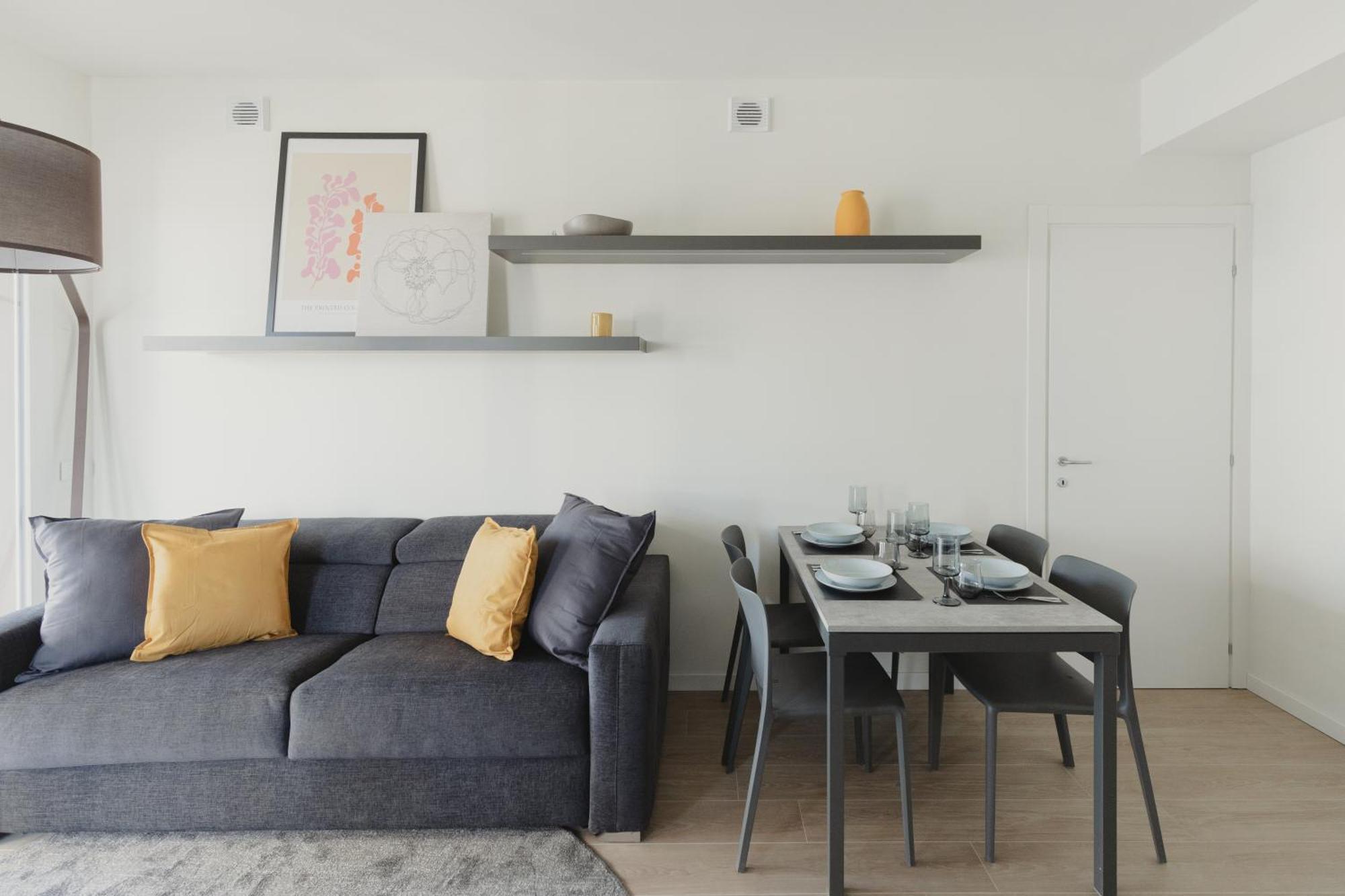 Apartment Gohost - Modern And Bright With Terrace And Balcony Mailand
