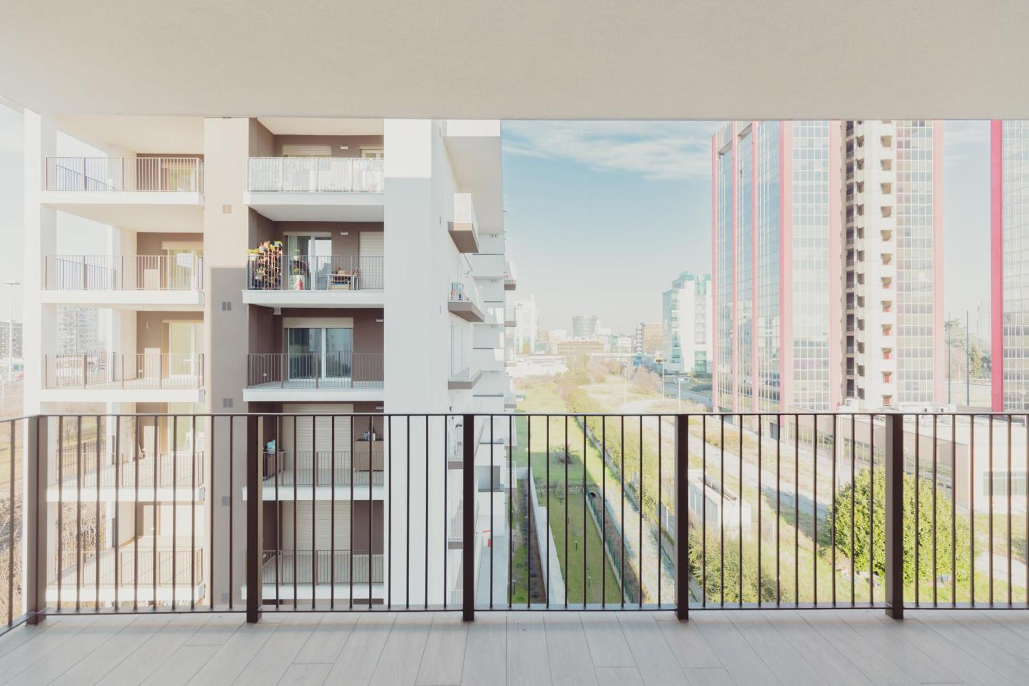 Apartment Gohost - Modern And Bright With Terrace And Balcony Mailand