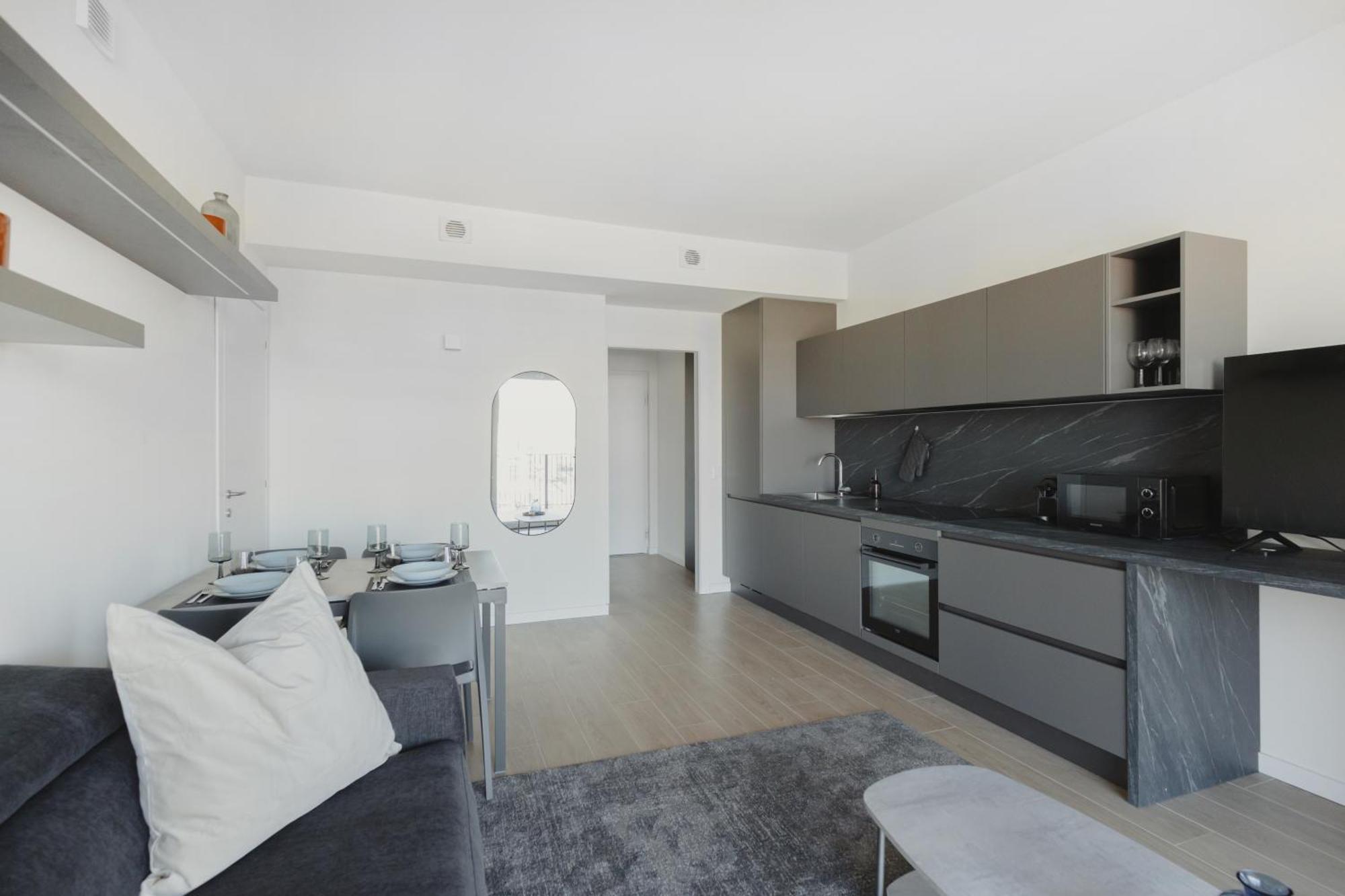 Gohost - Modern And Bright With Terrace And Balcony Milano